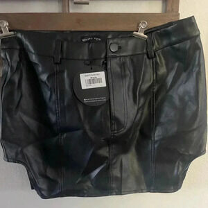 NWT White Fox Drawn to You Mini Skirt Size Large